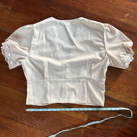 SHEIN White Fitted Crop Blouse - Picture 5 of 6